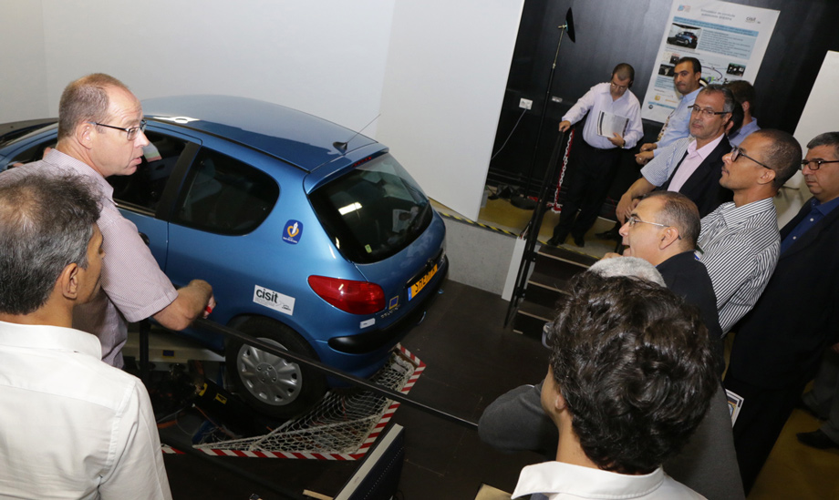 Simulateur de conduite automobile SHERPA - Université de Valenciennes et du Hainaut-Cambrésis - Campus Mont Houy, France