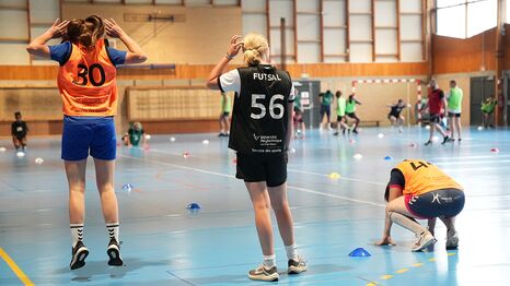 Sélection Pôle d'Excellence Sportif Universitaire - échauffement