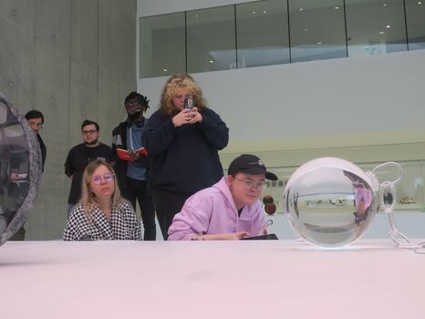 Les étudiants du master Études curatoriales au MusVerre