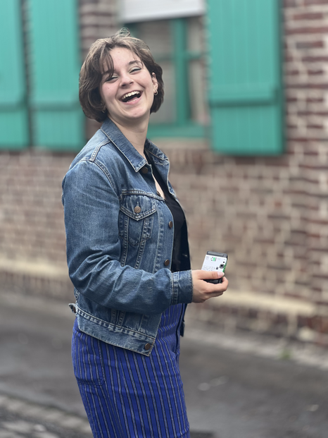 Saint-Amand-les-Eaux, dans le centre-ville, avec une classe de Première option Arts Plastiques