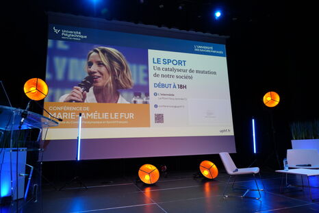 Conférence de Marie-Amélie LE FUR 