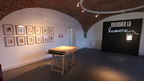 Quelques oeuvres de l'exposition "Chercher la lumière" au Centre d'Arts Ronzier