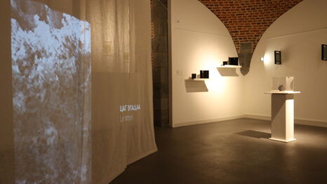 Quelques oeuvres de l'exposition "Chercher la lumière" au Centre d'Arts Ronzier