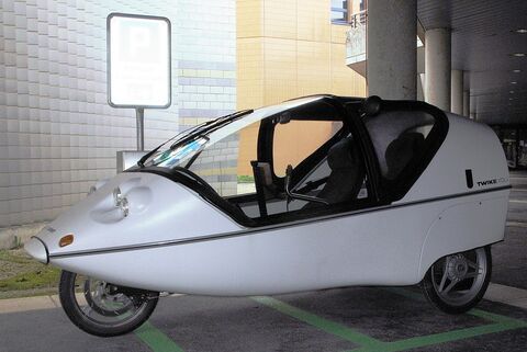 Véhicule TWIKE électrique à pédales (photo en licence en Creative Common)