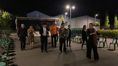 Les thermes en acte : sociabilités et les pratiques festives